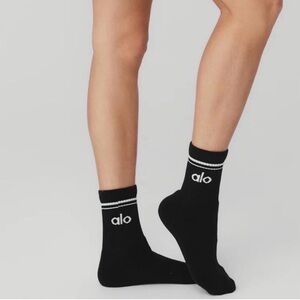 Alo Black Logo Crew Socks